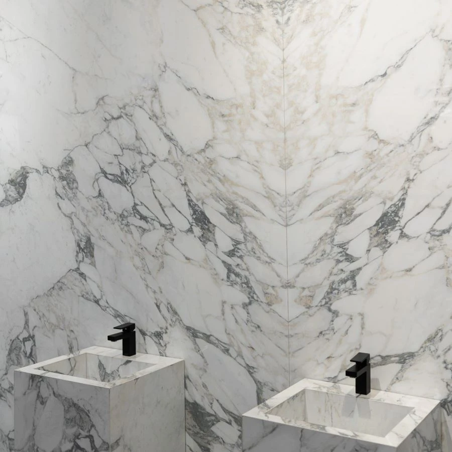 Arabescato marble bathroom wall